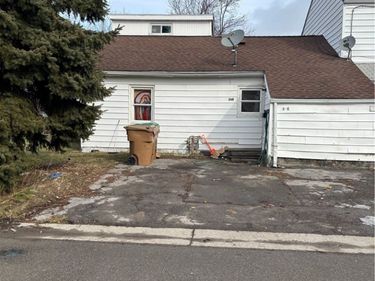 36 Glenwood Court , Unit E, Buffalo, NY 14225