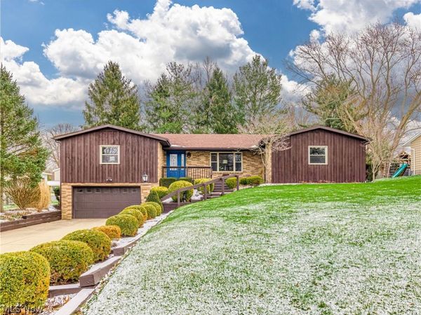 3685 Baumberger Road , Stow, OH 44224