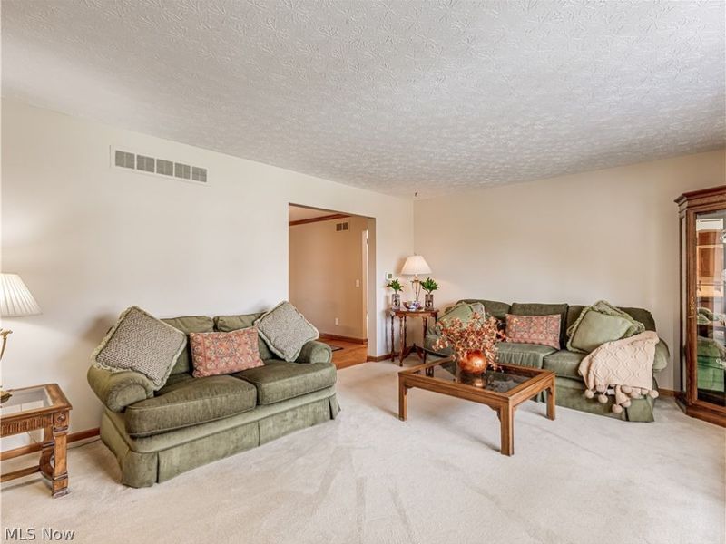 3685 Baumberger Road , Stow, OH 44224 Photo 7