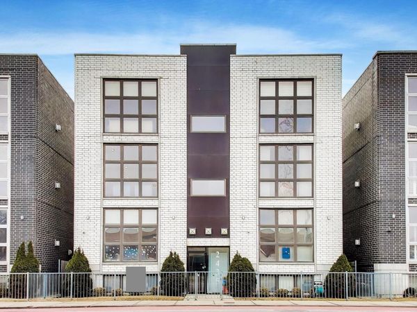 2435 W BELMONT Avenue , Unit 2E, Chicago, IL 60618