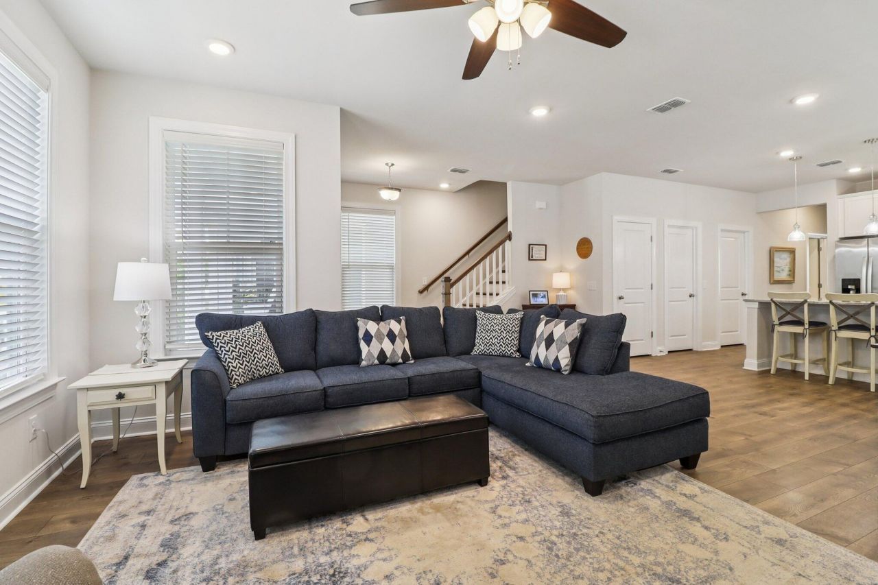 157 Rowans Creek Drive Photo 6