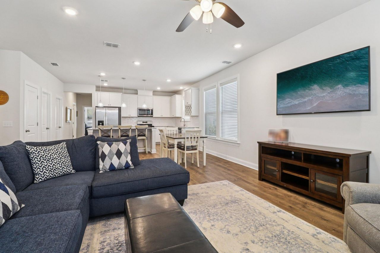 157 Rowans Creek Drive Photo 7