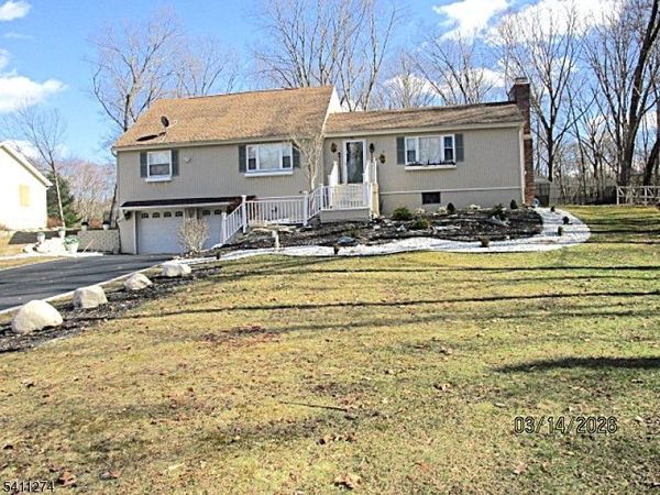 306 Wagon Wheel Rd, Montague, NJ 07827