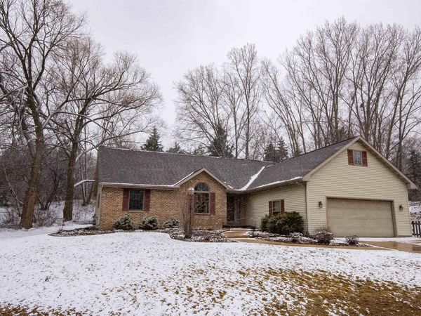 2640 APPIAN WAY, Green Bay, WI 54302