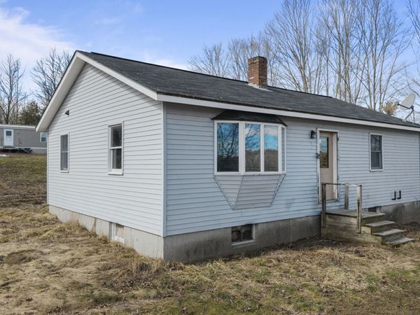 87 Pond Road, Burnham, ME 04922