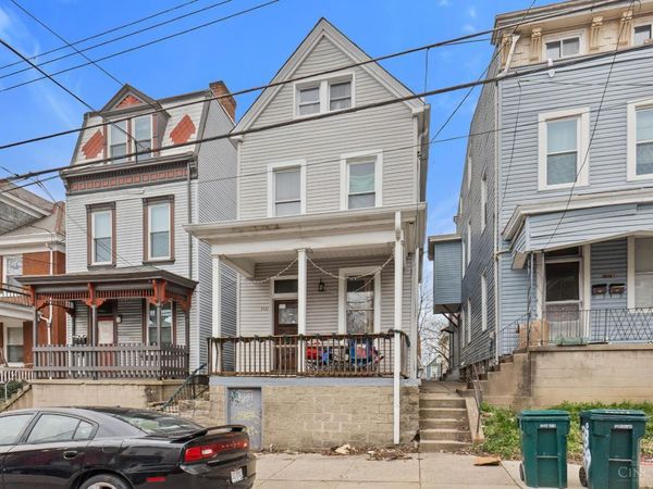 2327 Stratford Avenue, Cincinnati, OH 45219