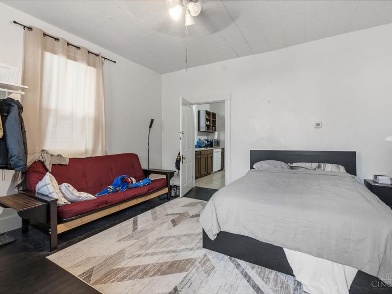 2327 Stratford Avenue, Cincinnati, OH 45219 Photo 11