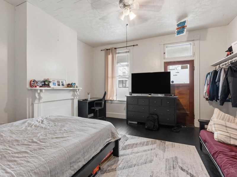 2327 Stratford Avenue, Cincinnati, OH 45219 Photo 12