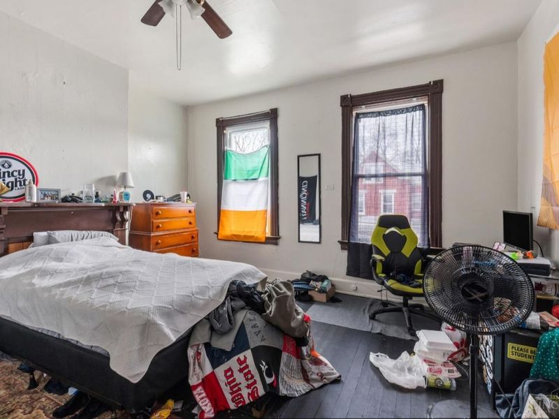 2327 Stratford Avenue, Cincinnati, OH 45219 Photo 13