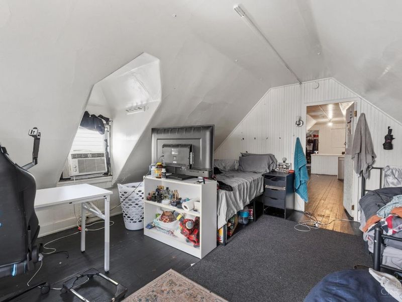 2327 Stratford Avenue, Cincinnati, OH 45219 Photo 20