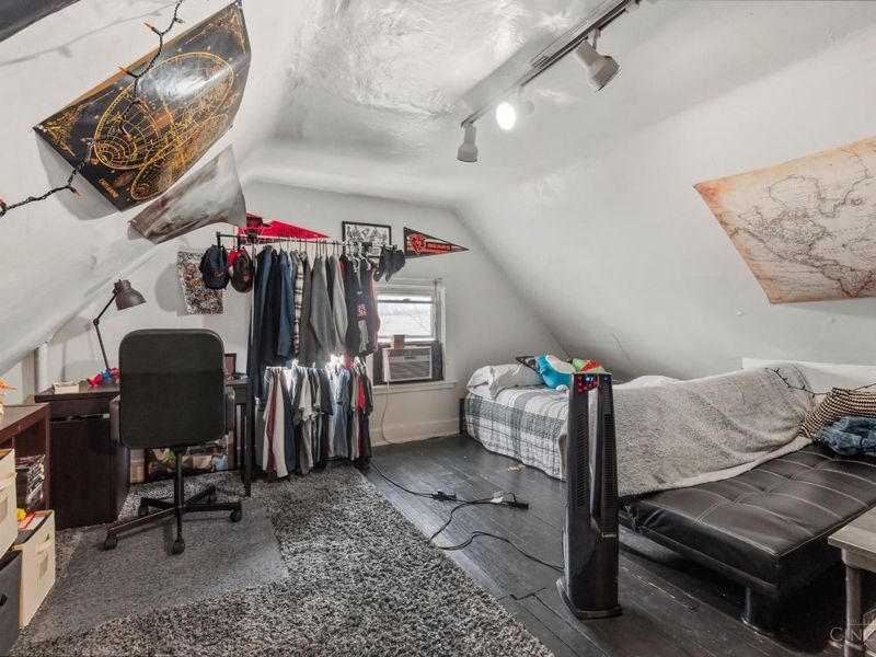 2327 Stratford Avenue, Cincinnati, OH 45219 Photo 21