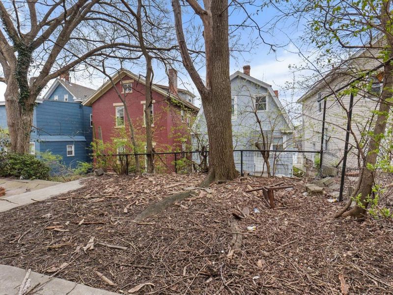 2327 Stratford Avenue, Cincinnati, OH 45219 Photo 24