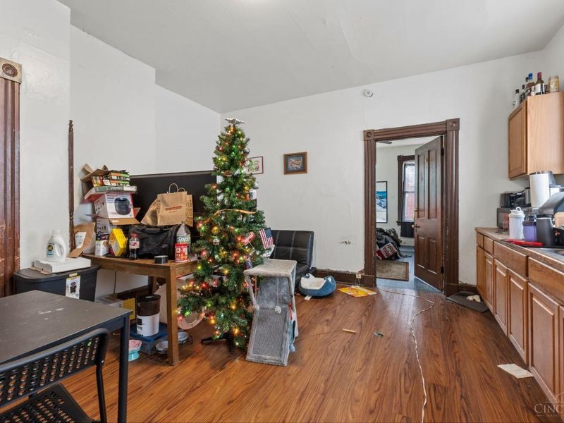 2327 Stratford Avenue, Cincinnati, OH 45219 Photo 9