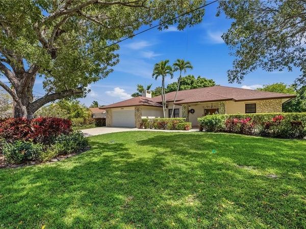 2752 14th ST N, NAPLES, FL 34103