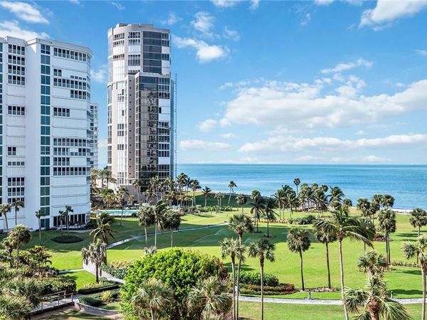 4551 Gulf Shore BLVD N, Unit 706, NAPLES, FL 34103