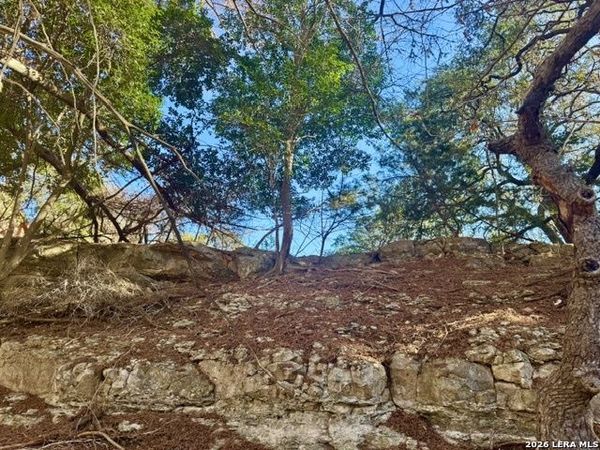 140 spring branch, Leakey, TX 78873