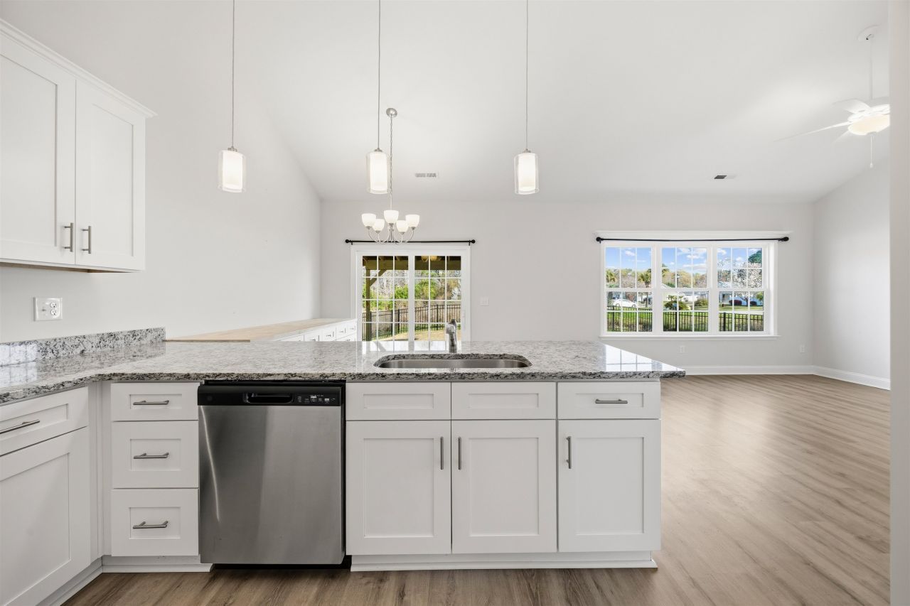 908 Sandridge Rd. Photo 13