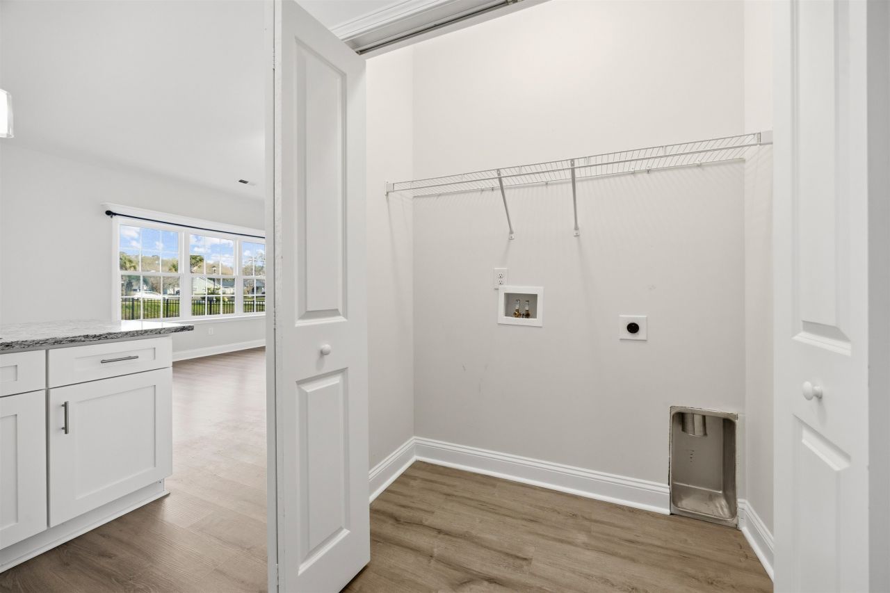 908 Sandridge Rd. Photo 16