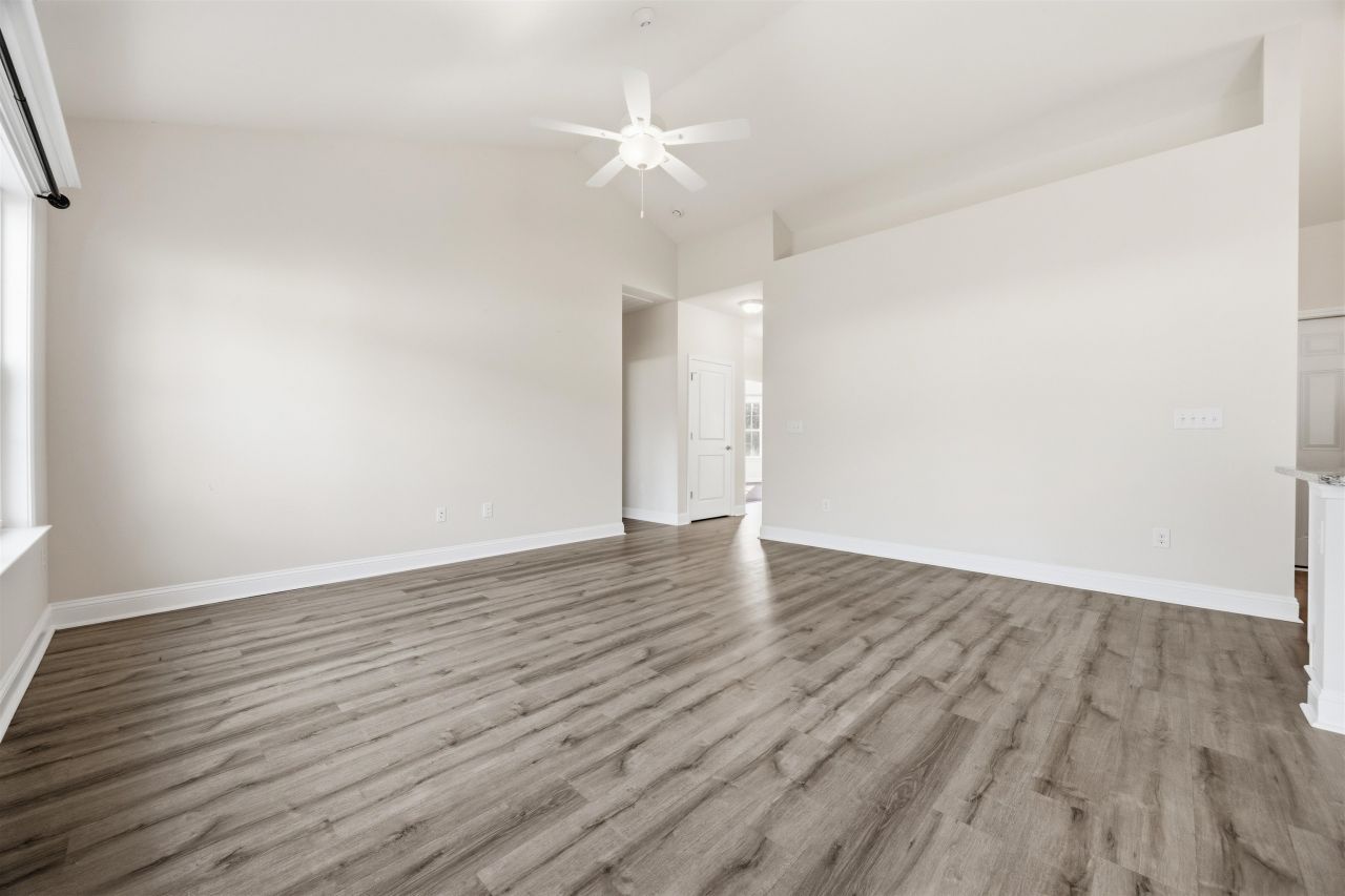 908 Sandridge Rd. Photo 20