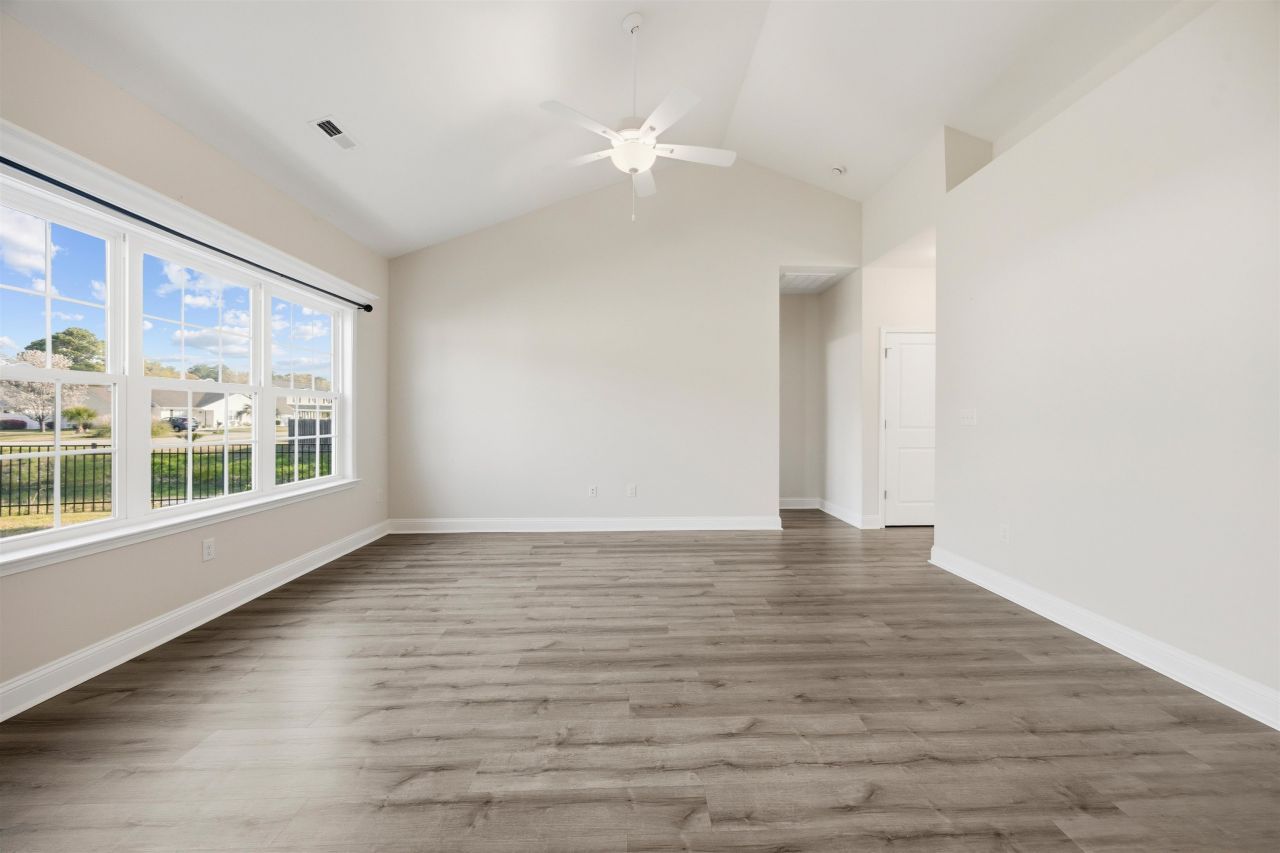 908 Sandridge Rd. Photo 6