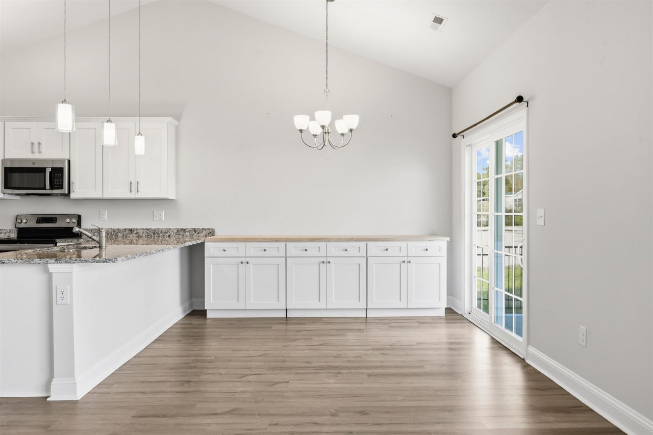 908 Sandridge Rd. Photo 8