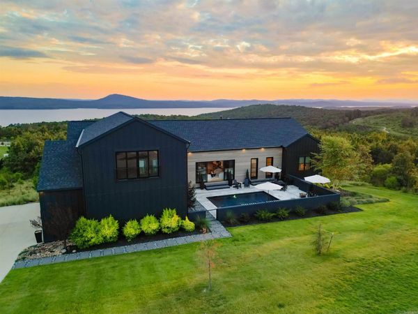 20 Waterview Garden Lane, Roland, AR 72135