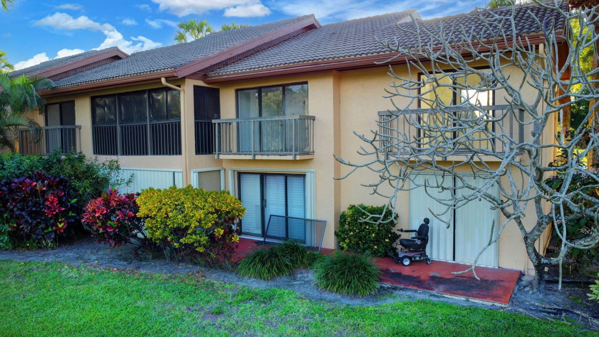 5334 Fountains Drive S, Greenacres, FL 33467 Photo