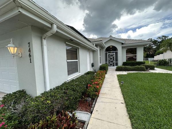 7461 SE Autumn Lane, Hobe Sound, FL 33455