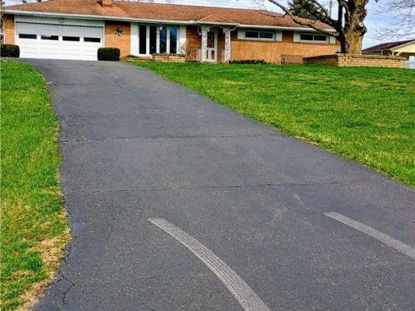 335 Walker Drive, Zanesville, OH 43701