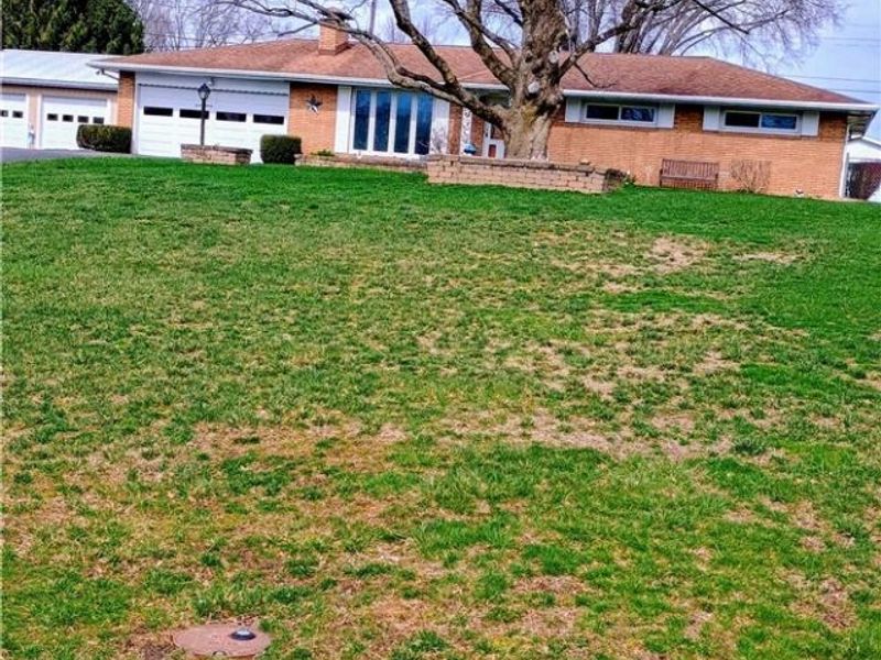 335 Walker Drive , Zanesville, OH 43701 Photo 3