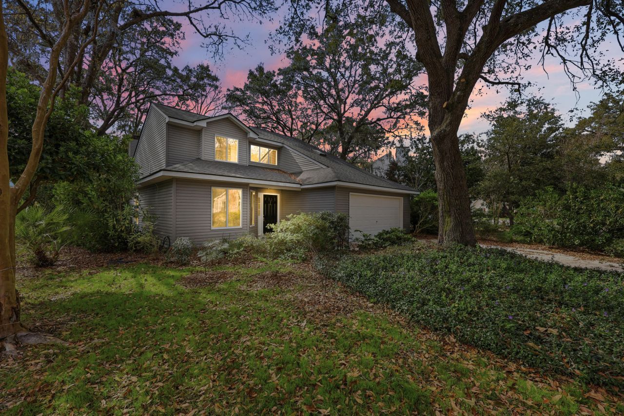 1364 Center Lake Drive Photo 1