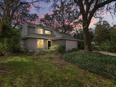 1364 Center Lake Drive, Mount Pleasant, SC 29464