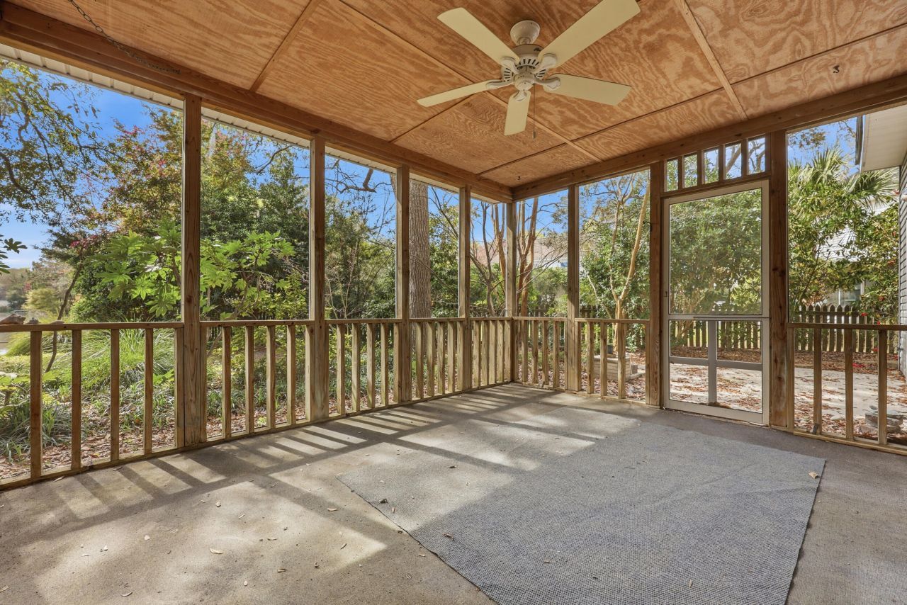 1364 Center Lake Drive Photo 21