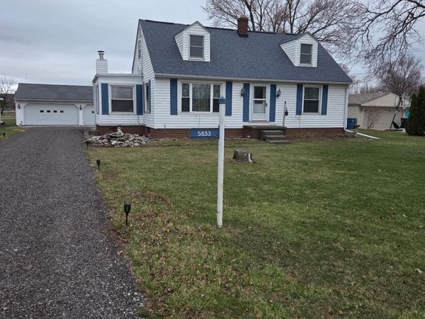 5837 Seaman Road , Oregon, OH 43616