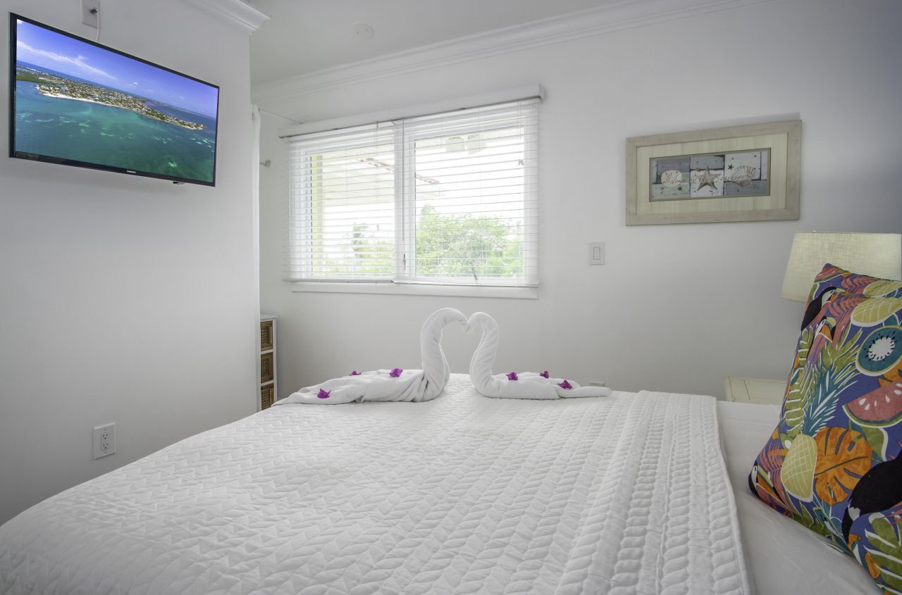 523 Avenida Primiceria, Marathon, FL 33050 Photo