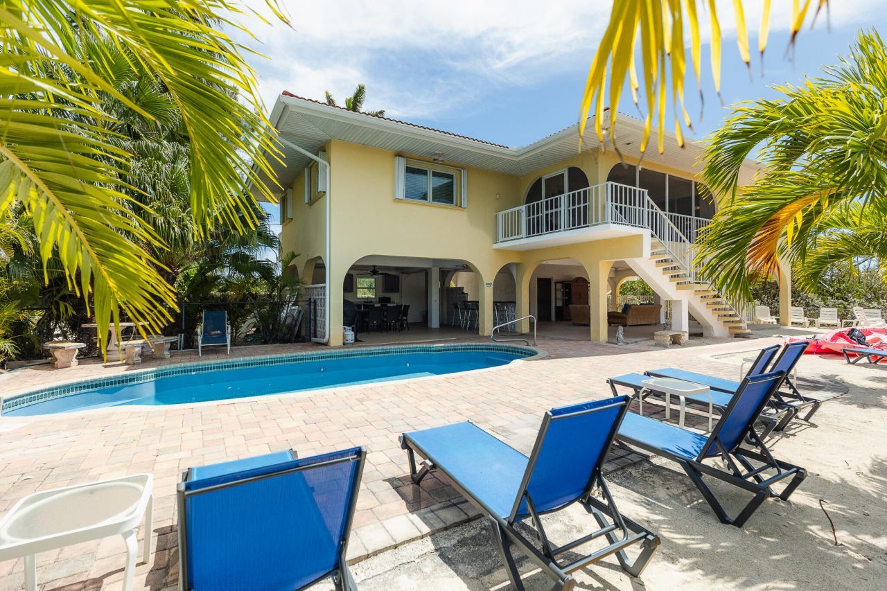 523 Avenida Primiceria, Marathon, FL 33050 Photo