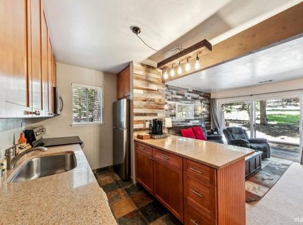 1410 Ski Run Blvd, Unit 28, South Lake Tahoe, CA 96150 Photo