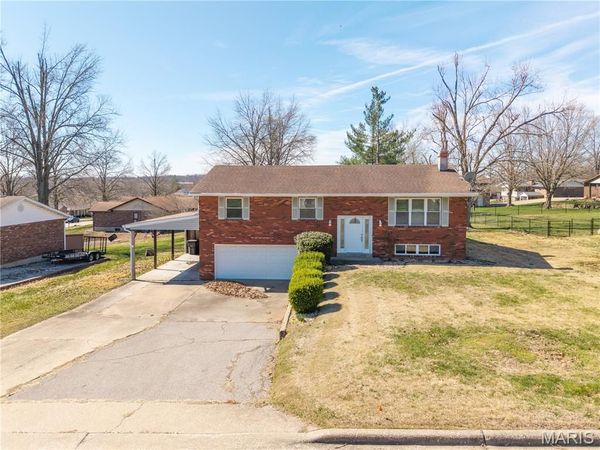 909 Schindler Road, Perryville, MO 63775