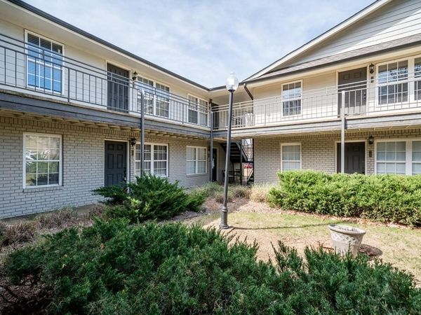 1802 Jackson Ave W #165, Oxford, MS 38655