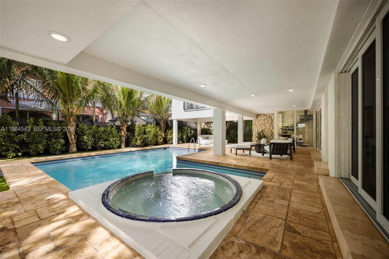 3090 Kirk St, Coconut Grove, FL 33133 Photo