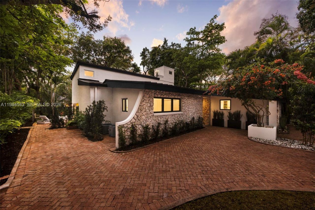 3090 Kirk St, Coconut Grove, FL 33133 Photo