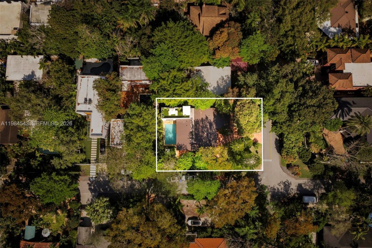 3090 Kirk St, Coconut Grove, FL 33133 Photo