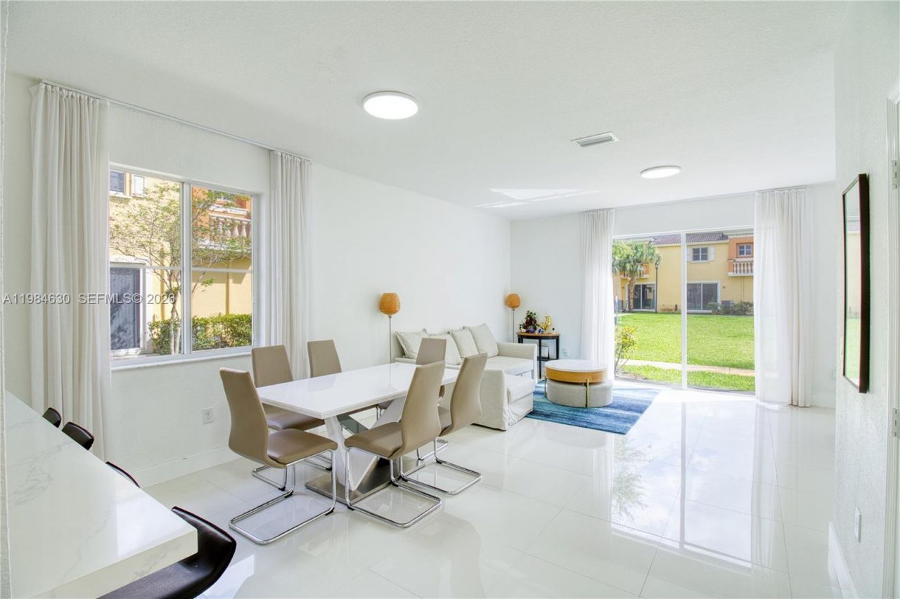 8920 SW 18th St, Miramar, FL 33025 Photo