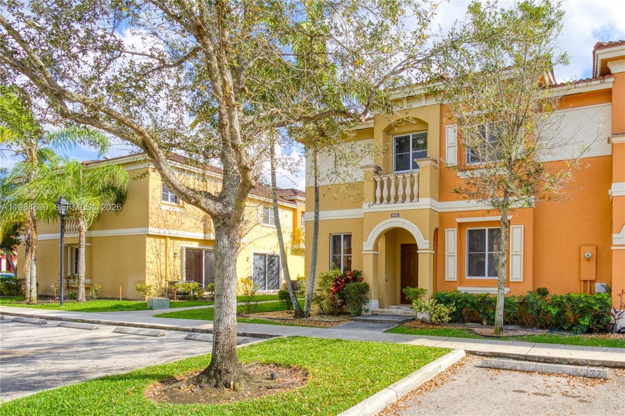 8920 SW 18th St, Miramar, FL 33025 Photo