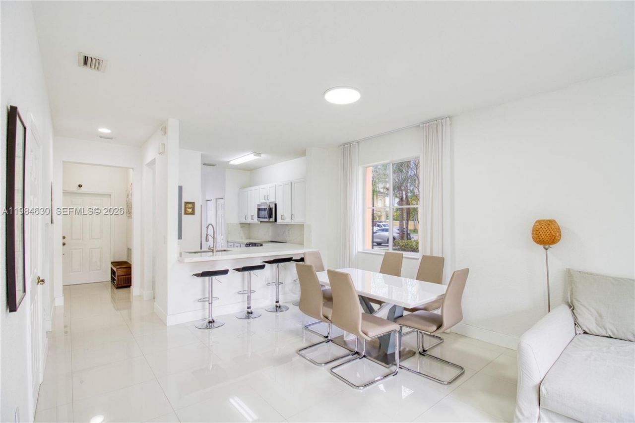 8920 SW 18th St, Miramar, FL 33025 Photo