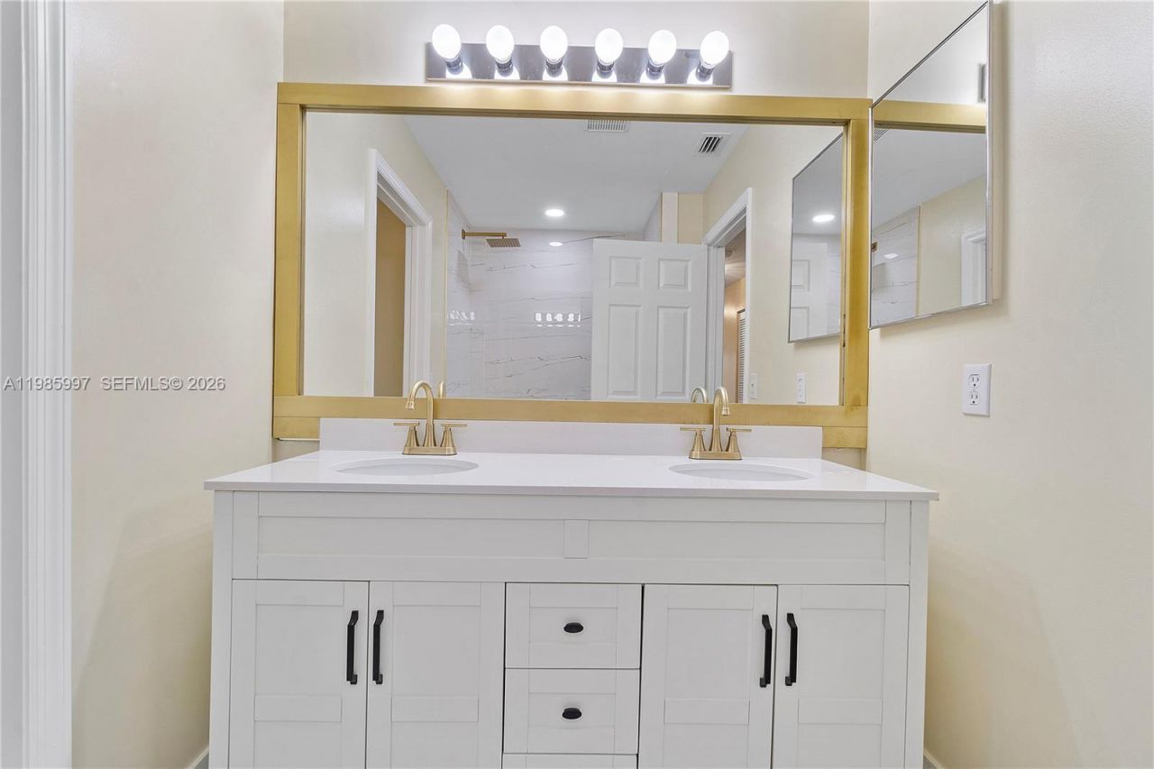 5310 NW 124th Way , Coral Springs, FL 33076 Photo