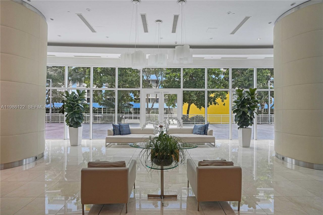 2101 Brickell Ave, Unit 2102, Miami, FL 33129 Photo