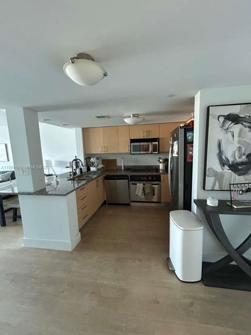 2101 Brickell Ave, Unit 2102, Miami, FL 33129 Photo