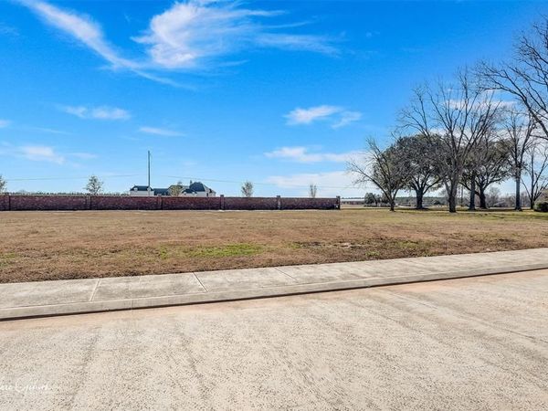 216 Overbrook Lane , Bossier City, LA 71111