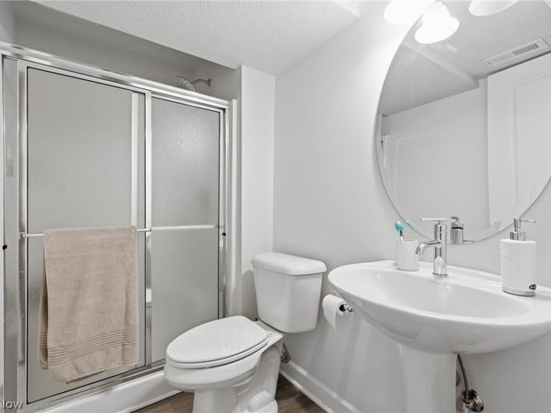 2256 E 100th Street , Cleveland, OH 44106 Photo 26